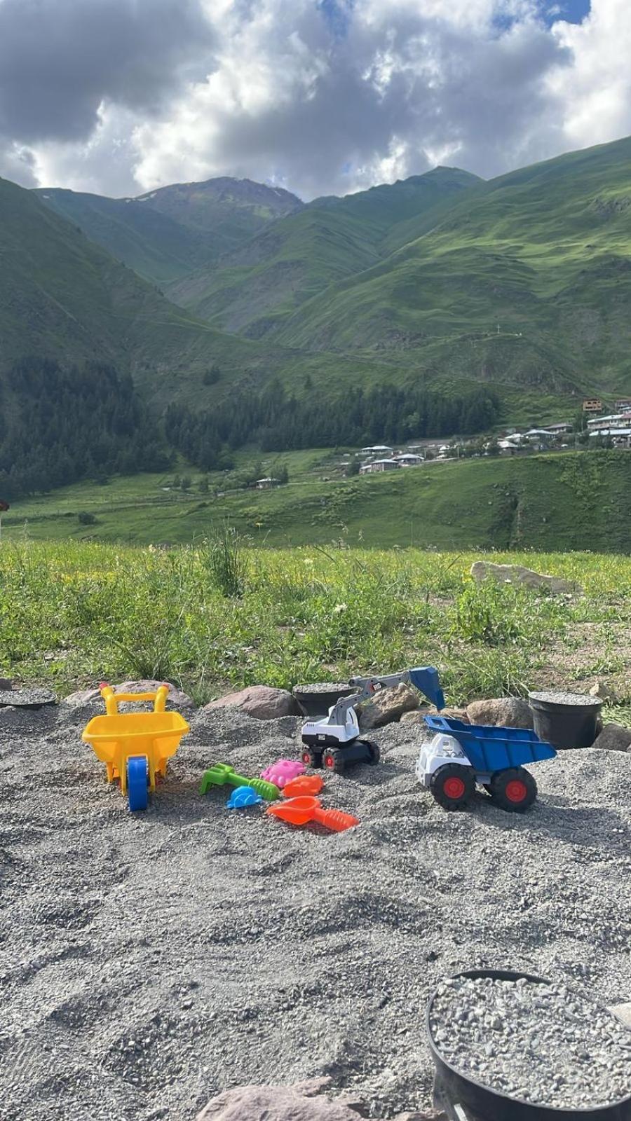 Mtisguli Cottages Kazbegi Exterior photo